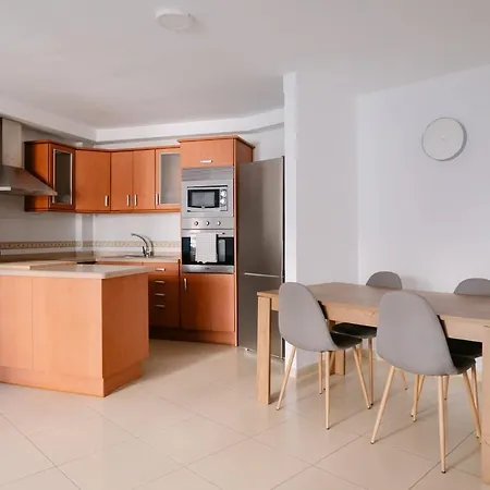Apartment Media Noche