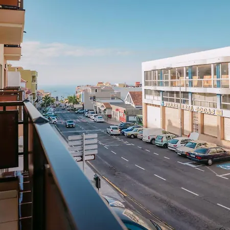 Media Noche 伊科德·德·洛斯·维诺斯